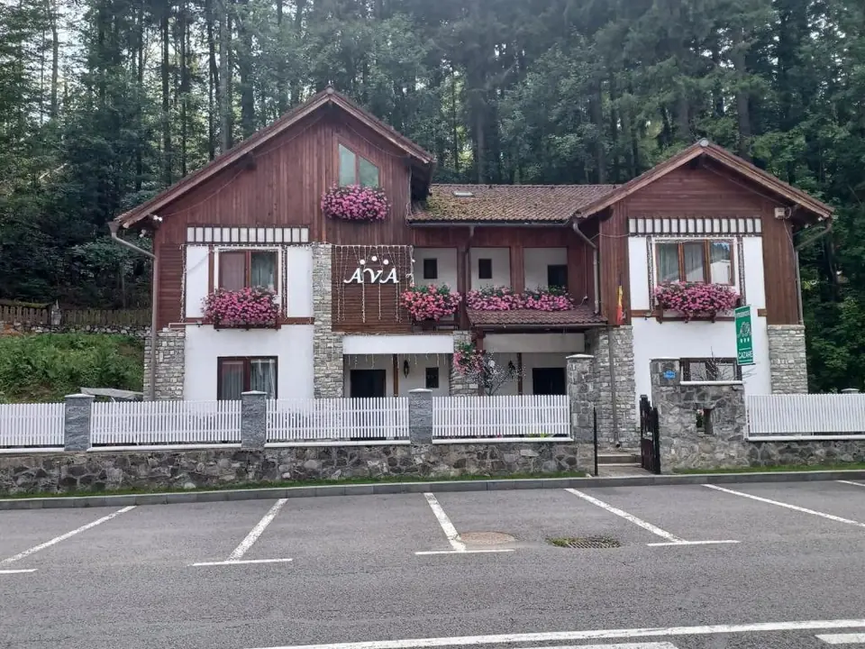 Pensiunea AVA Sinaia — vedere principală a proprietății